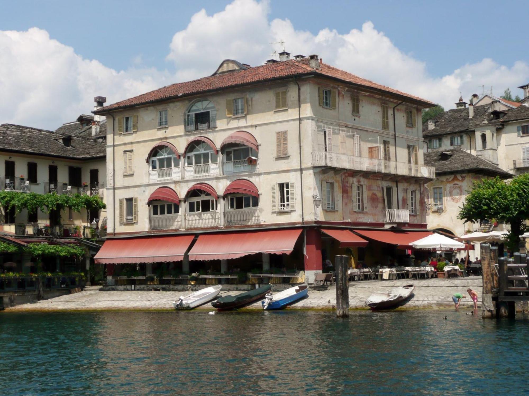 -Ortaflats- Appartamenti Imbarcadero & Palazzotto オルタ・サン・ジューリオ エクステリア 写真