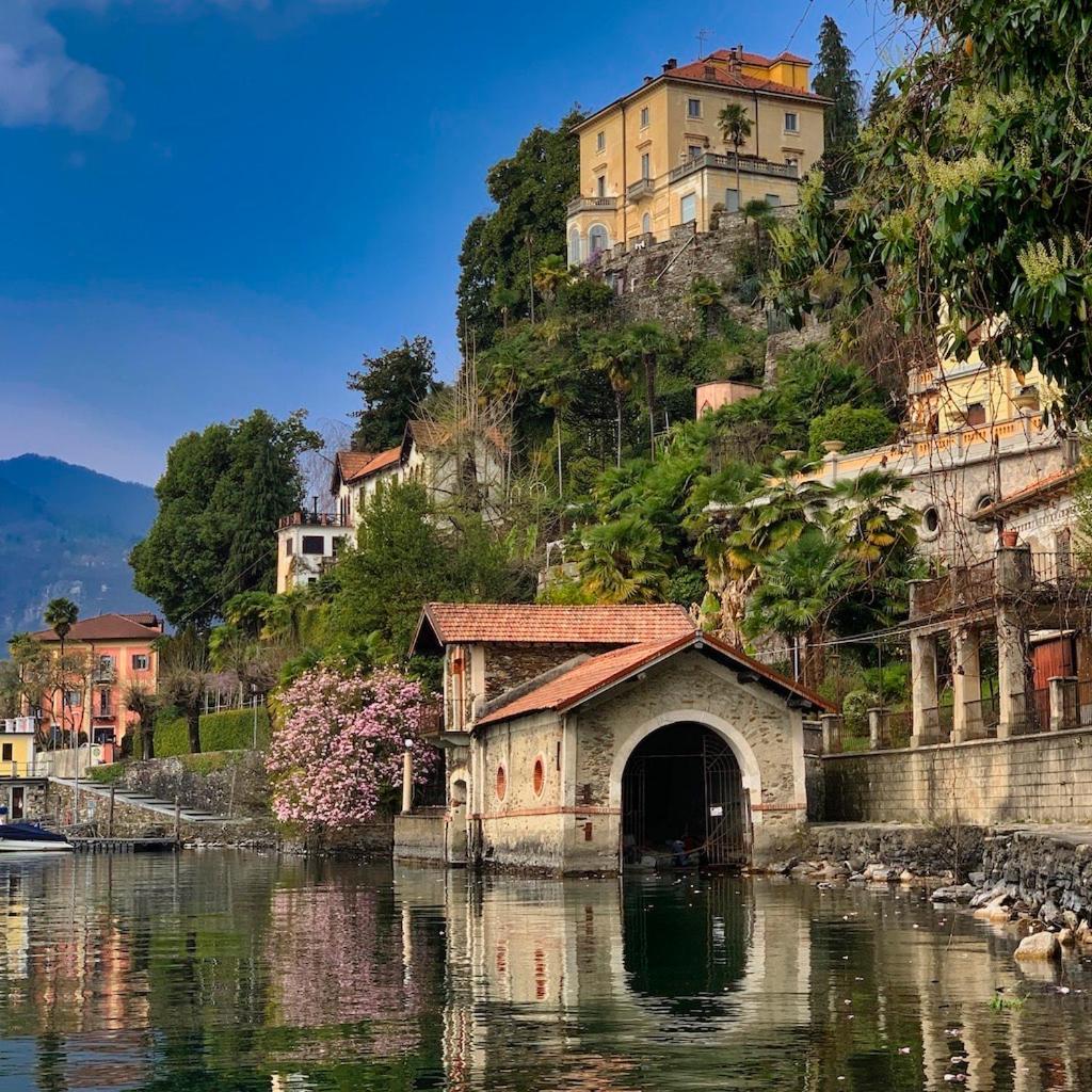 -Ortaflats- Appartamenti Imbarcadero & Palazzotto オルタ・サン・ジューリオ エクステリア 写真