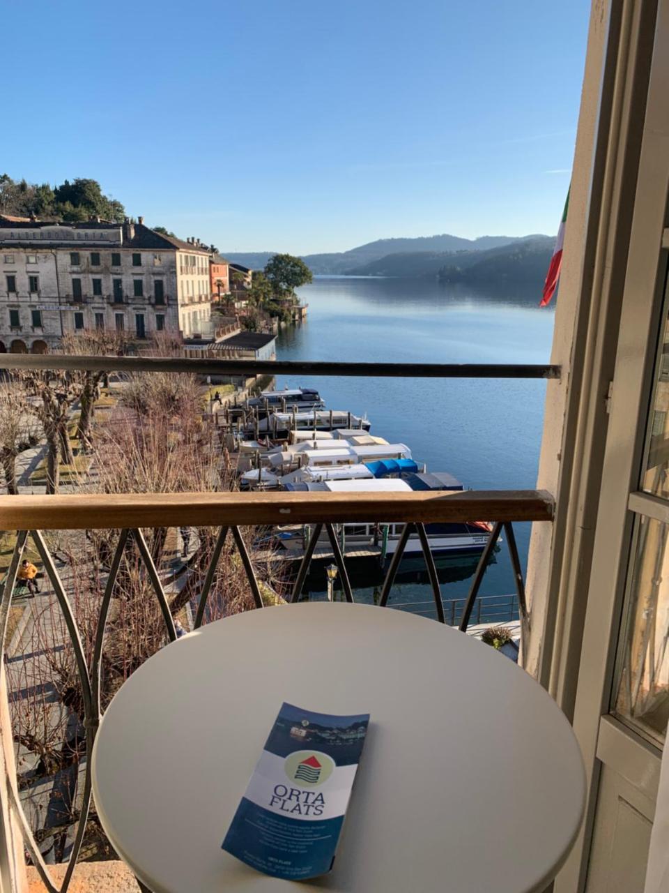-Ortaflats- Appartamenti Imbarcadero & Palazzotto オルタ・サン・ジューリオ エクステリア 写真